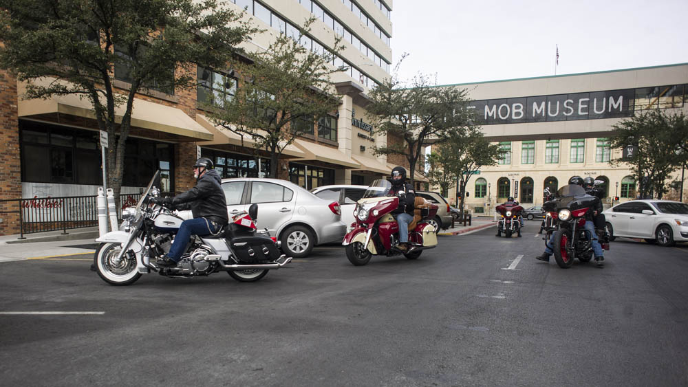 Hogs & Heifers Saloon_0006