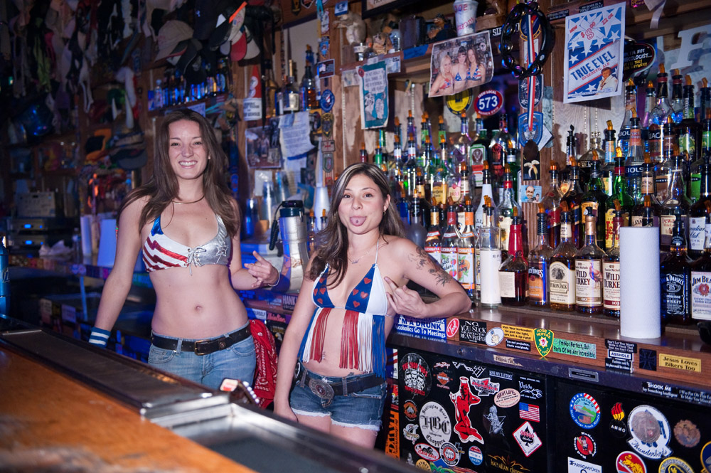 Hogs & Heifers Saloon Las Vegas_0008