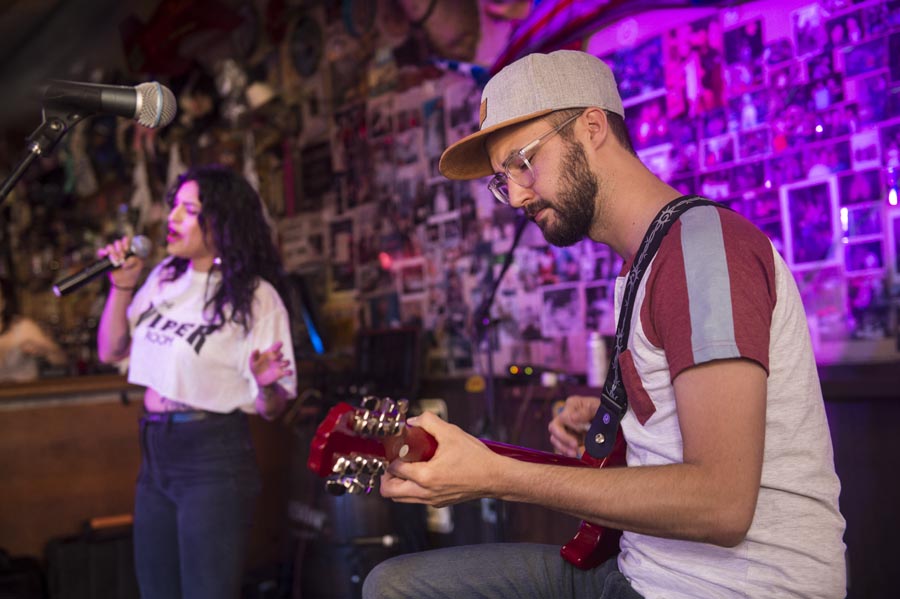 Hogs & Heifers Saloon_Toys Run_601068