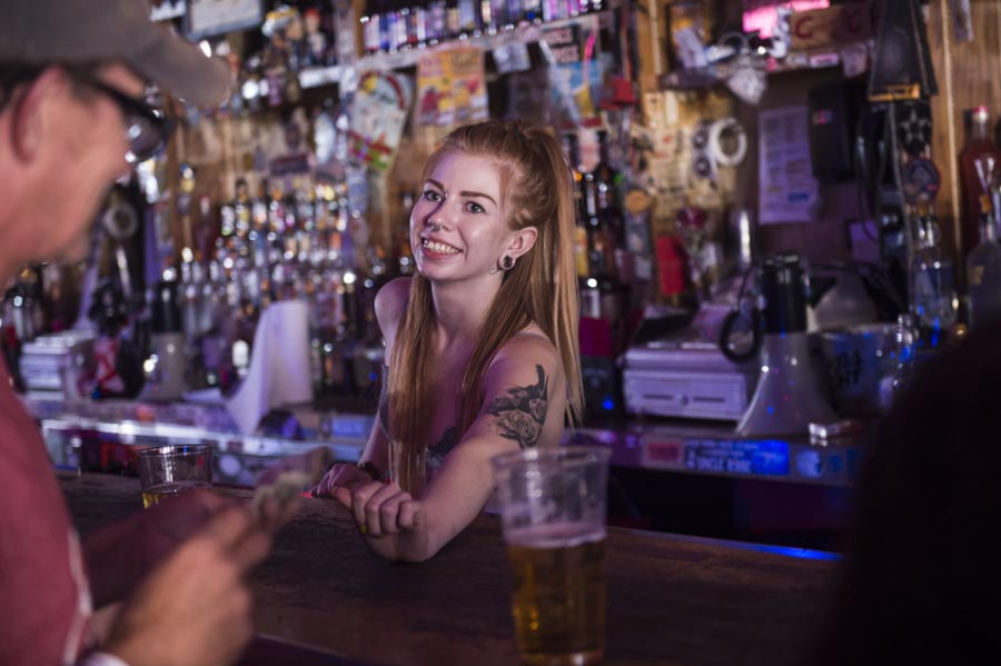 Hogs & Heifers Saloon_Toys Run_601074