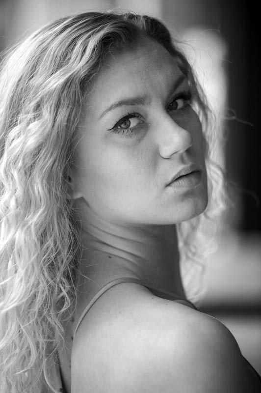 Hogs & Heifers Saloon Las Vegas_Bartender_000018