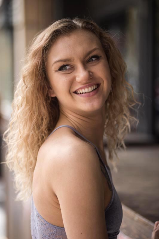 Hogs & Heifers Saloon Las Vegas_Bartender_000019