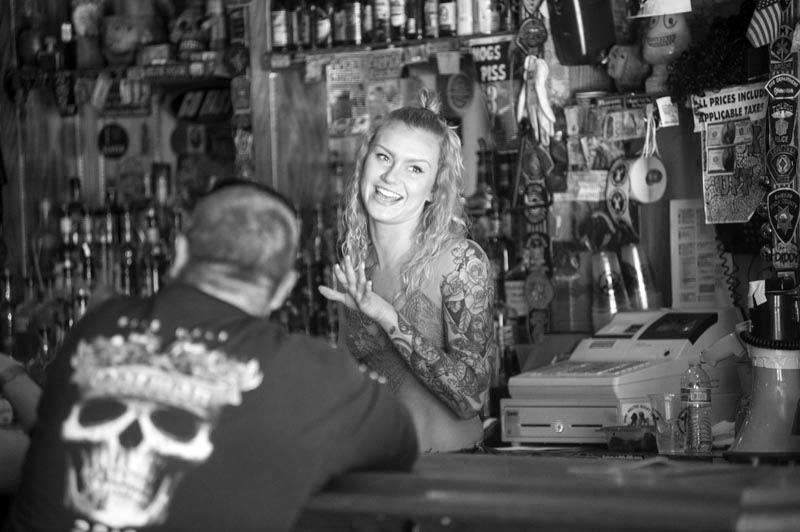 Hogs & Heifers Saloon Las Vegas_Bartender_000029